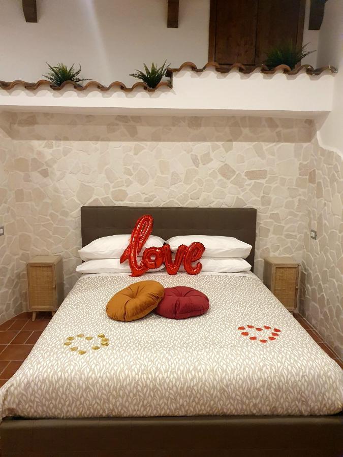Setteabbracci Suite & Apartments バロニッシ エクステリア 写真